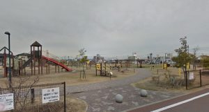 遊具有・走り回れる広さ有